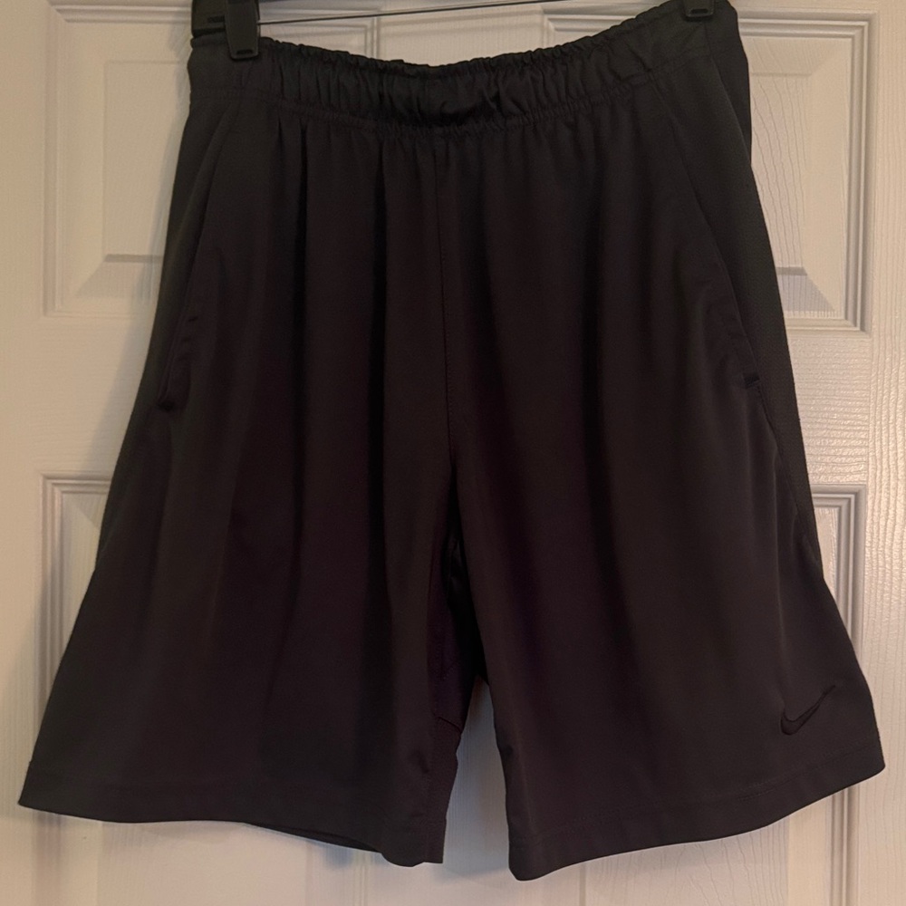 Nike Men's charcoal Athletic Shorts with Elastic Waistband